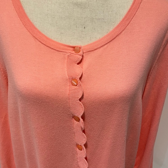 Talbots peach shell and matching scalloped trim cardigan - Picture 6 of 9